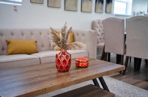 Rampart Village House | BRAND NEW house 4BR 4BA in Los Angeles with Parking)
