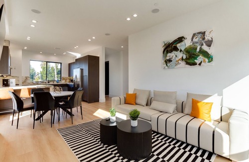 Mid City House | Brand New Modern 4 Bedroom House Pickfair Village