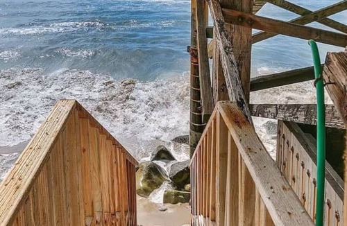 Eastern Malibu Condo | Breathe Malibu - Ocean Front Condo w/Beach Access