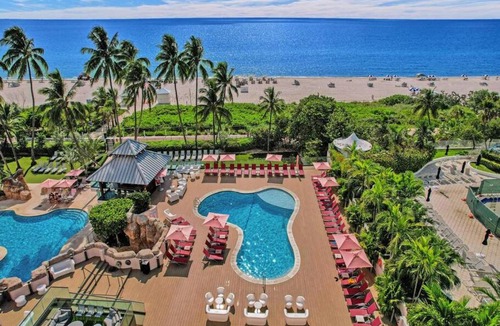 Mid Beach Apartment | Breathtaking resort condo w beach service Unit 908