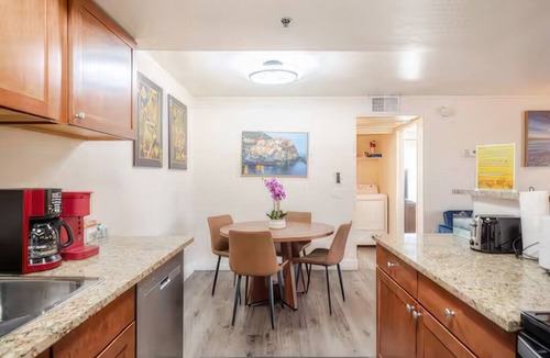 Las Vegas Apartment | Budget-Friendly 2BR/2BA Near Vegas Strip Free Parking, Pool, WiFi, No Resort Fee