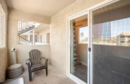Las Vegas Apartment | Budget-Friendly 2BR/2BA Near Vegas Strip Free Parking, Pool, WiFi, No Resort Fee