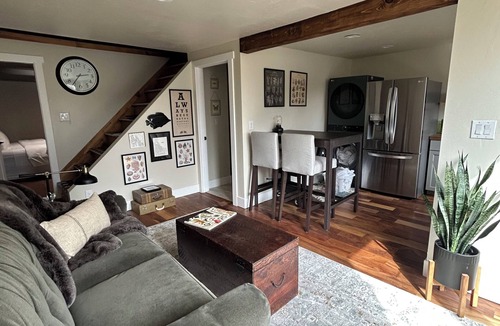 Veterans Park Cottage | Burrow on 24th - Hot Tub 1BR/1BA