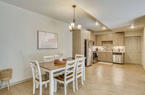 National City Apartment | By Seaport Village & Navy Base! Chic Condo w/Pool