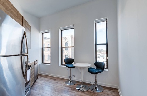 River West Apartment | Cabin 302 by 747 Lofts