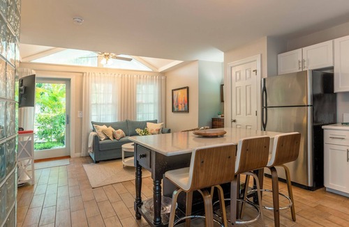 Historic Seaport Condo | Campbell Cottage