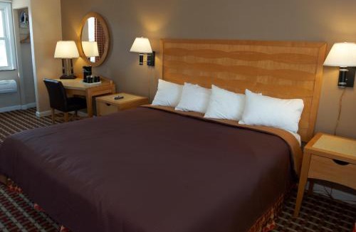 Main Street Hyannis Hotel | Cape Cod Inn