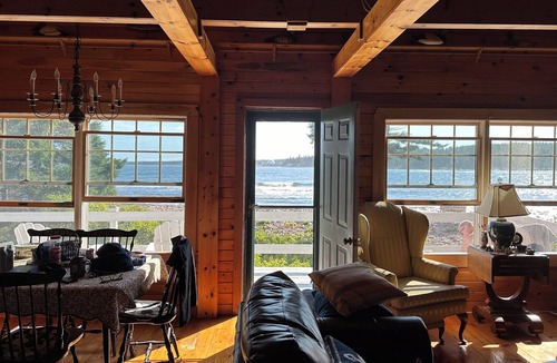 Prospect Harbor Cottage | Capstone Cottage - 2BR beach access near Bar Harbor
