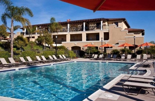 Carlsbad Condo | Carlsbad | Family Beach Retreat | Pool + Ocean | 2BR