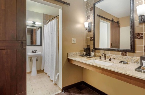 San Carlos Hotel | Carlton Oaks Lodge, an Ascend Collection Hotel