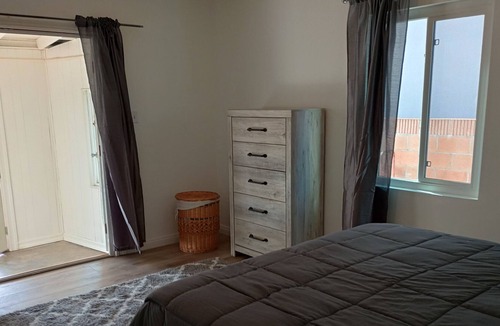 Culver - West House | Casa De La Playa A beautifully Remodeled. 2 Bedroom 1 Bathroom home oasis