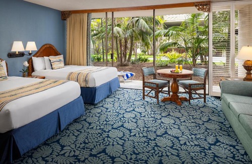 Crown Point Hotel | Catamaran Resort Hotel and Spa