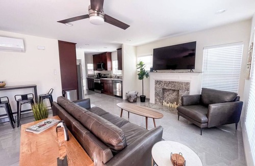 Hillcrest House | Central Charm in Hillcrest near Scripps Mercy