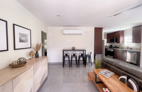 Hillcrest House | Central Charm in Hillcrest near Scripps Mercy