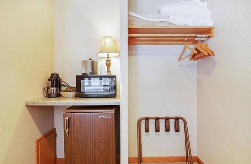Eagle River Cabin | Chanticleer Inn