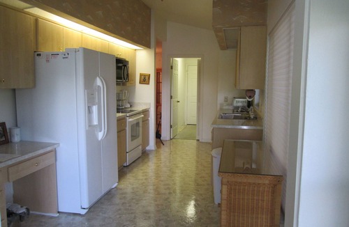 Plantation Villa | Charming 2-bedroom villa overlooking a lake in fabulous Venice with AC