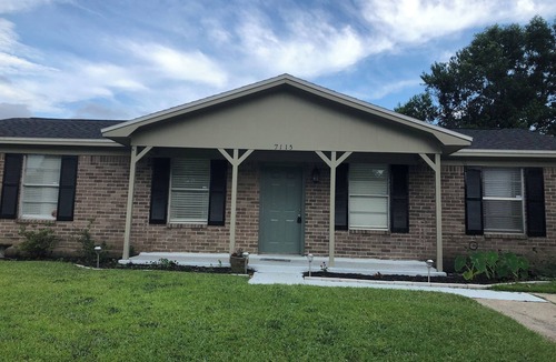 Bellview House | Charming 3-bedroom house in gorgeous Pensacola with WiFi, AC, & a private yard.