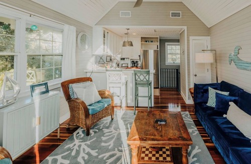 Dune Allen Beach House | Charming 30A Carriage House. Steps to Beach & Pool. Sleeps up to 5