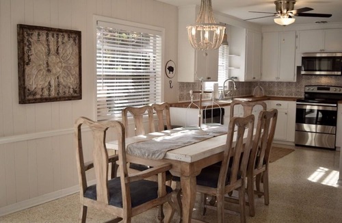 Southgate Cottage | Charming Coastal Oasis 2Bed/2 Bath Cottage Close to Beach and Downtown-Southgate