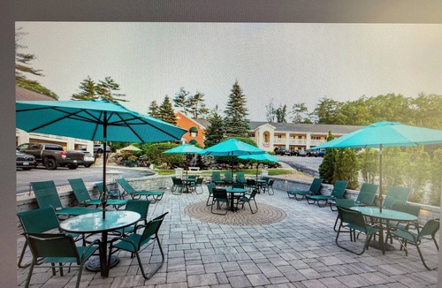 Ogunquit Condo | Charming condo in beautiful Ogunquit with Pool and Free shuttle!