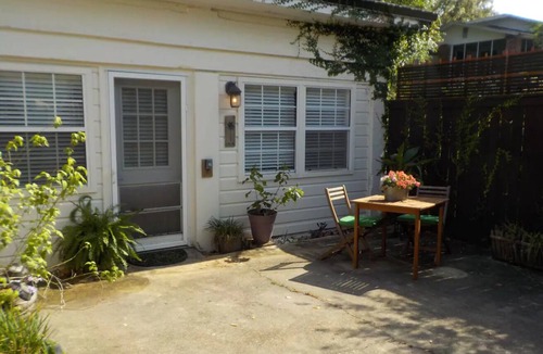 East Hill Cottage | Charming cottage in Pensacola