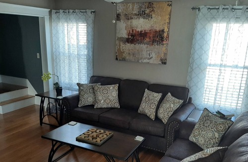 Bangor House | Charming Home in the Heart of Bangor