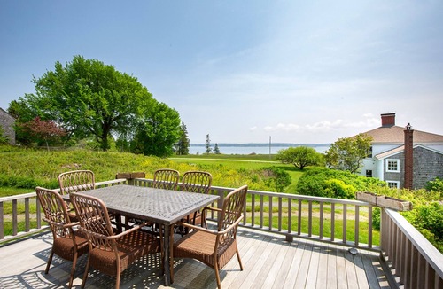 North Haven Cottage | Charming Honeymoon Cottage on 18-acre Wooster Farm owned by Frank Benson