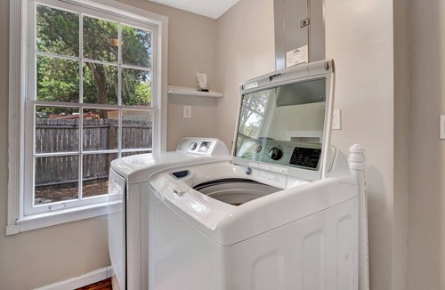 Bayou Oaks House | Charming Old Florida home & cabana close to everything with W/D & WiFi - dogs OK