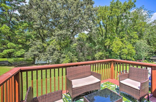 Springfield House | Charming Springfield Escape w/Furnished Deck