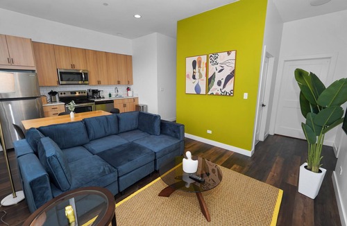 Near South Side Hotel | Chicago 4BR/3BA South Getaway Near McCormick Place