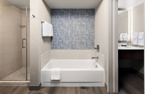 Deerfield Hotel | Chicago Marriott Suites Deerfield