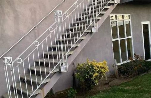 Ladera Heights House | Citrus Ave Getaway back house