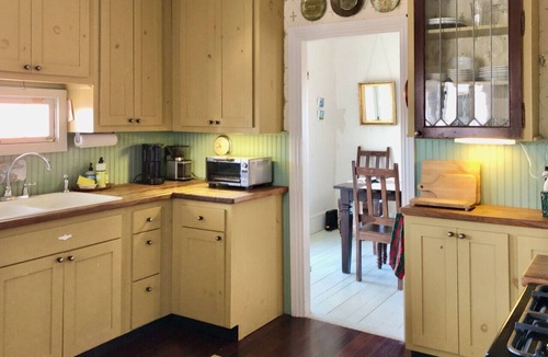 Vinalhaven House | Clam Shell Cottage on the Harbor