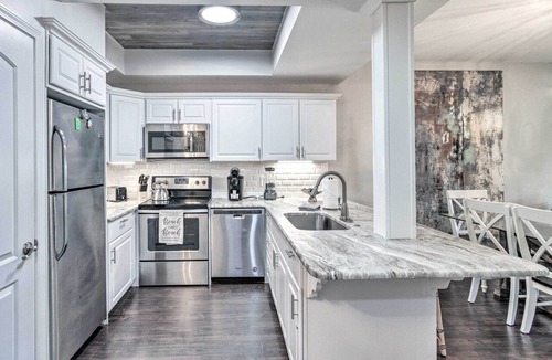Sandestin Apartment | Classy Resort Condo w/Balcony: Walk to Beach