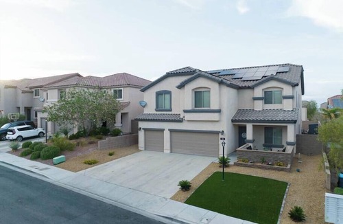 Paradise Hills House | Clean Vegas area with HEATED salt pool & hot tub, PRIVATE Luxury 5 Star Reviews