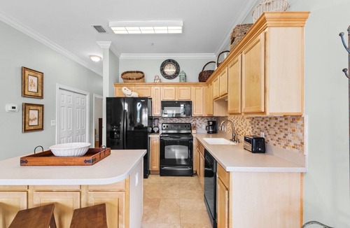 Seagrove Beach Condo | Coastal Condo for 6 w/Pool, 6 Mins to the Beach + Free Attraction Tickets!