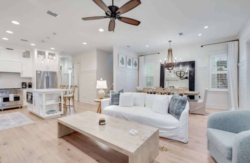 Greenway Park House | Coastal cottage near beach w/pool & bikes
