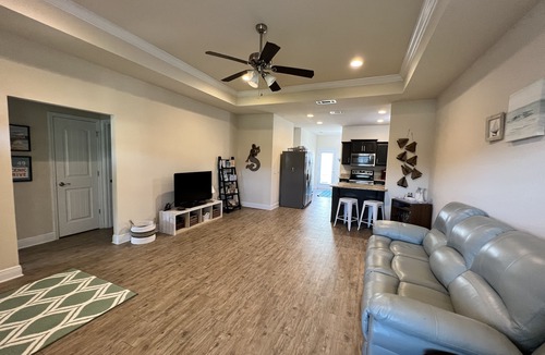 Warrington House | Coastal Getaway near Pensacola beach, Downtown & NAS + walk to bayou & marinas
