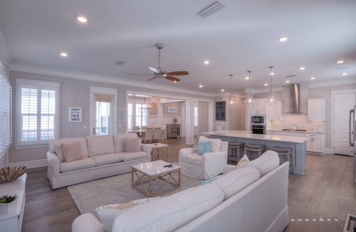 WaterSound Beach House | Coconut Cove by AvantStay | Deck w/Hot Tub, Access to 2 Pools