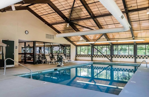 Pine Grove Hotel | Comfort Inn Pine Grove