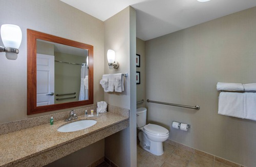 Sarasota Hotel | Comfort Suites Sarasota - Siesta Key