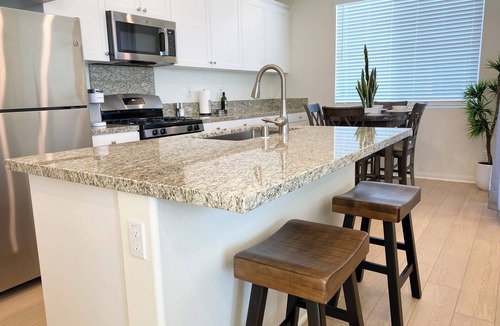 Fontana Condo | Comfort Zone Condo