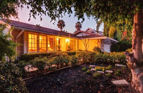 Mission Viejo House | Comfortable and spacious one story resort style house