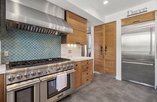 Sherman Oaks House | Comfortable Home w Pool & Hot Tub in the heart of trendy Sherman Oaks
