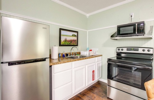 Nauvoo Apartment | Comfy, Freshly Remodeled Apt Near Nauvoo Temple