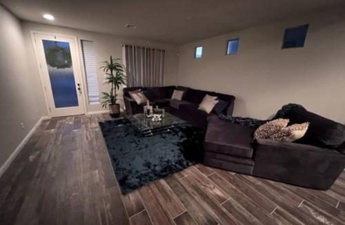 Enterprise House | Contemporary home, 3952SF of living space, open floorplan w/pool on a cul-de-sac