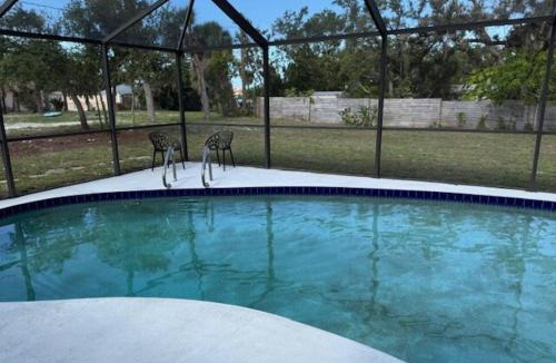 Laurel House | Cool ranch home with heated pool near beach