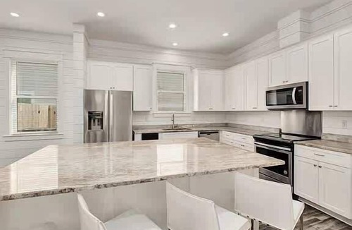 Frangista Beach House | Costal Style 3-story W 7BR and Near the Beach