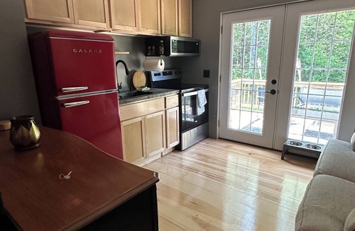 Searsport Apartment | Country Charm: Cozy getaway in delightful Searsport
