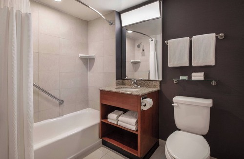 Monrovia Hotel | Courtyard by Marriott Los Angeles Pasadena/Monrovia